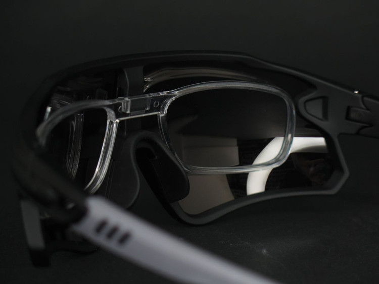 خرید عینک ورزشی اوکلی Oakley یونیسکس